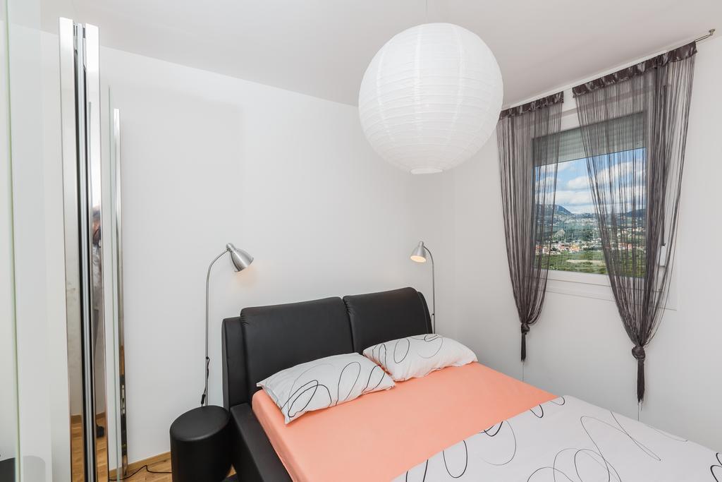 Sky Split Apartment Extérieur photo