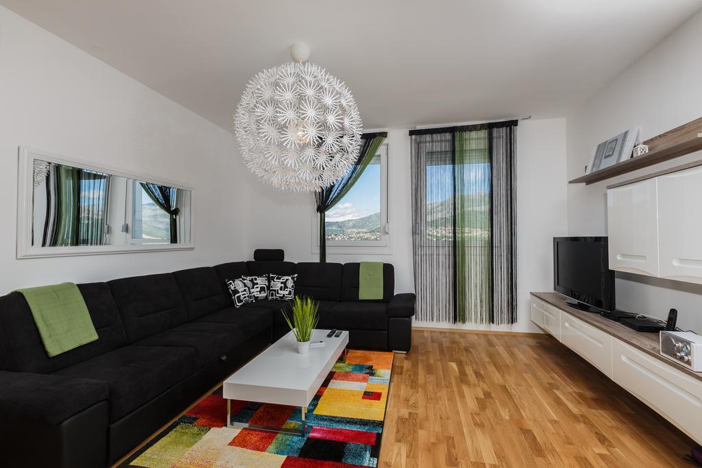 Sky Split Apartment Extérieur photo